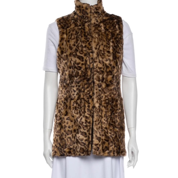 Alice + Olivia Jackets & Blazers - Alice + Olivia Faux Fur Cheetah vest